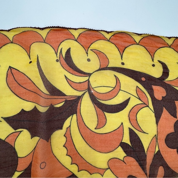 Vintage 1960s Stylized Floral Rectangular Chiffon Head Scarf w/Scalloped Edges - Picture 6 of 7